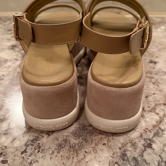 Michael Kors Silver Glitter Sandals with Tan Accents - Picture 6 of 10